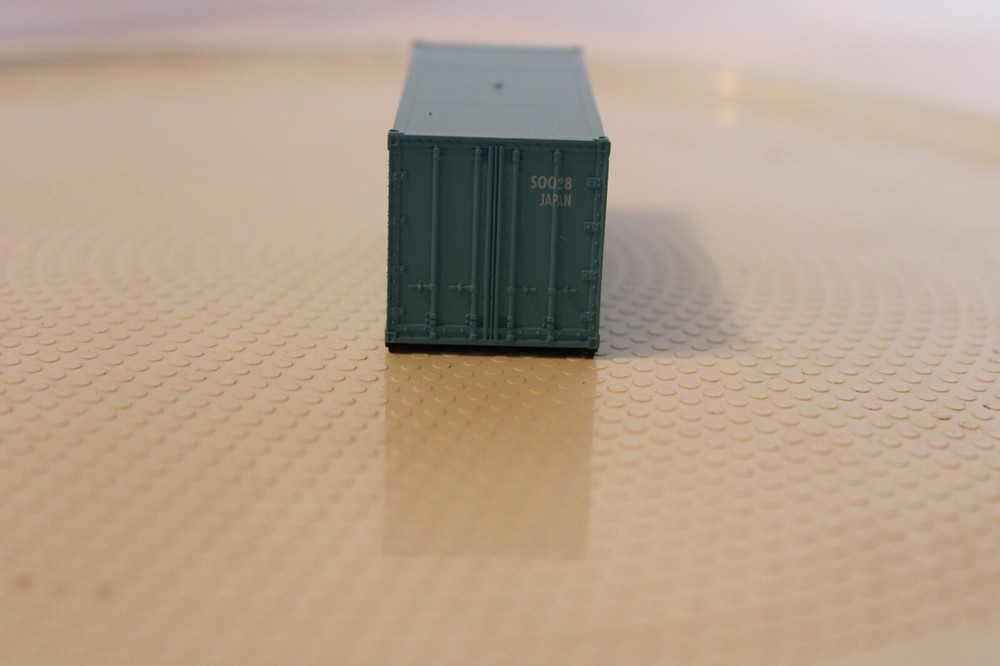 HO Scale Walthers, 20' Container, Showa, Blue