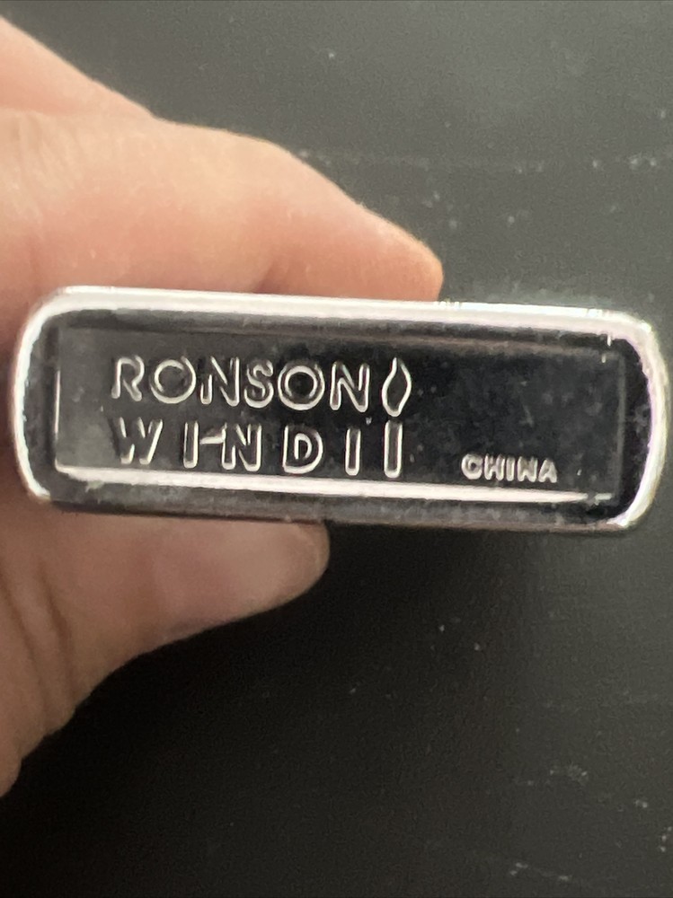Vintage RONSON WIND II Cigarette Lighter