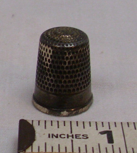 ANTIQUE SILVER SEWING THIMBLE