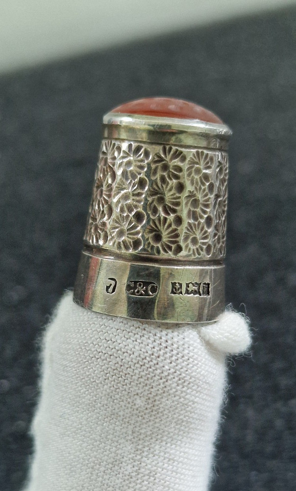 Sterling Silver Thimble POSSIBLE Carnelian Red Stone Top Size 7 Collectable