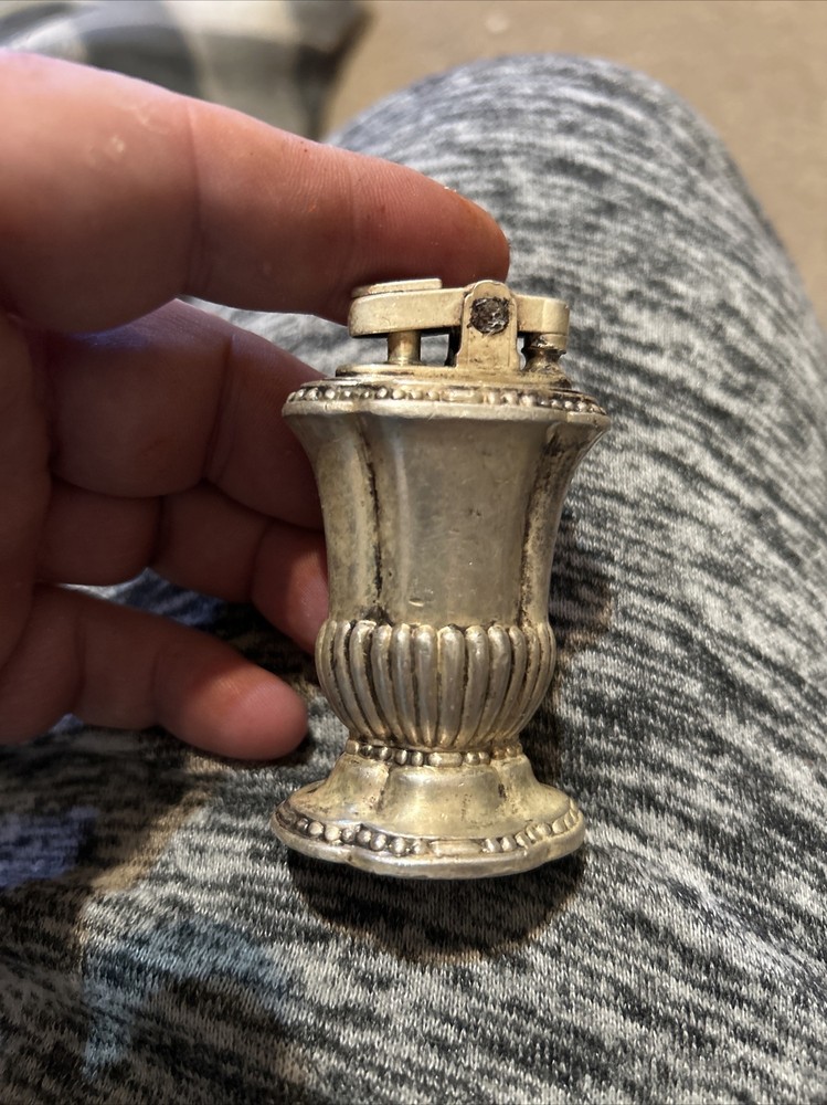 Vintage c.1930s Ronson Mayfair Silver Plated Table Lighter