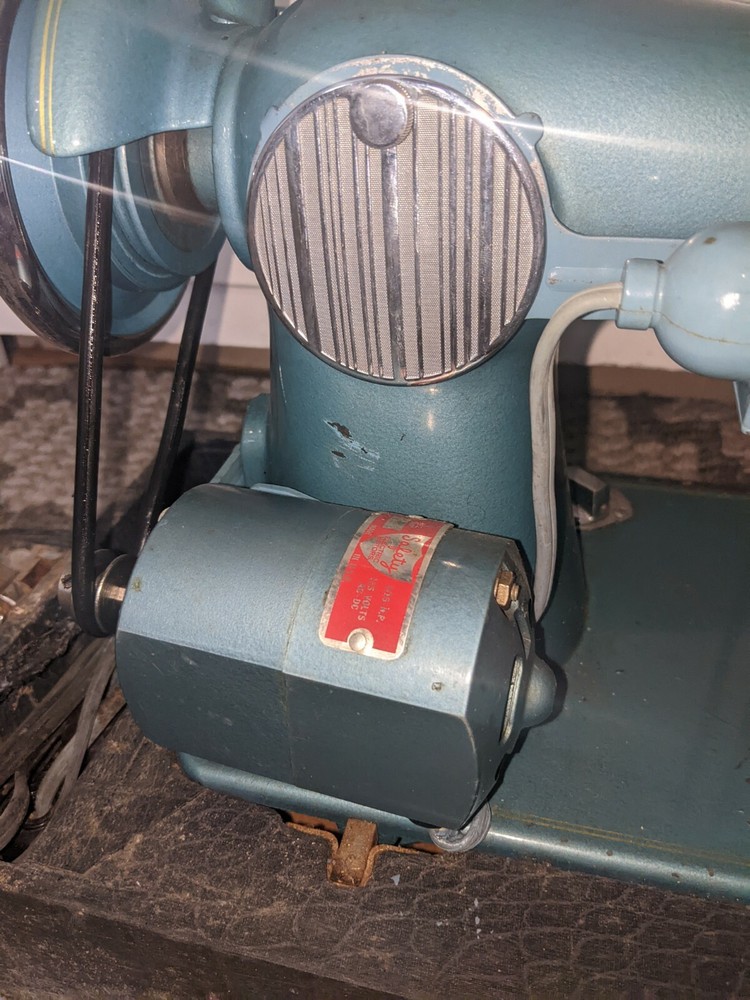 Vintage Super Deluxe Precision Sewing Machine Teal