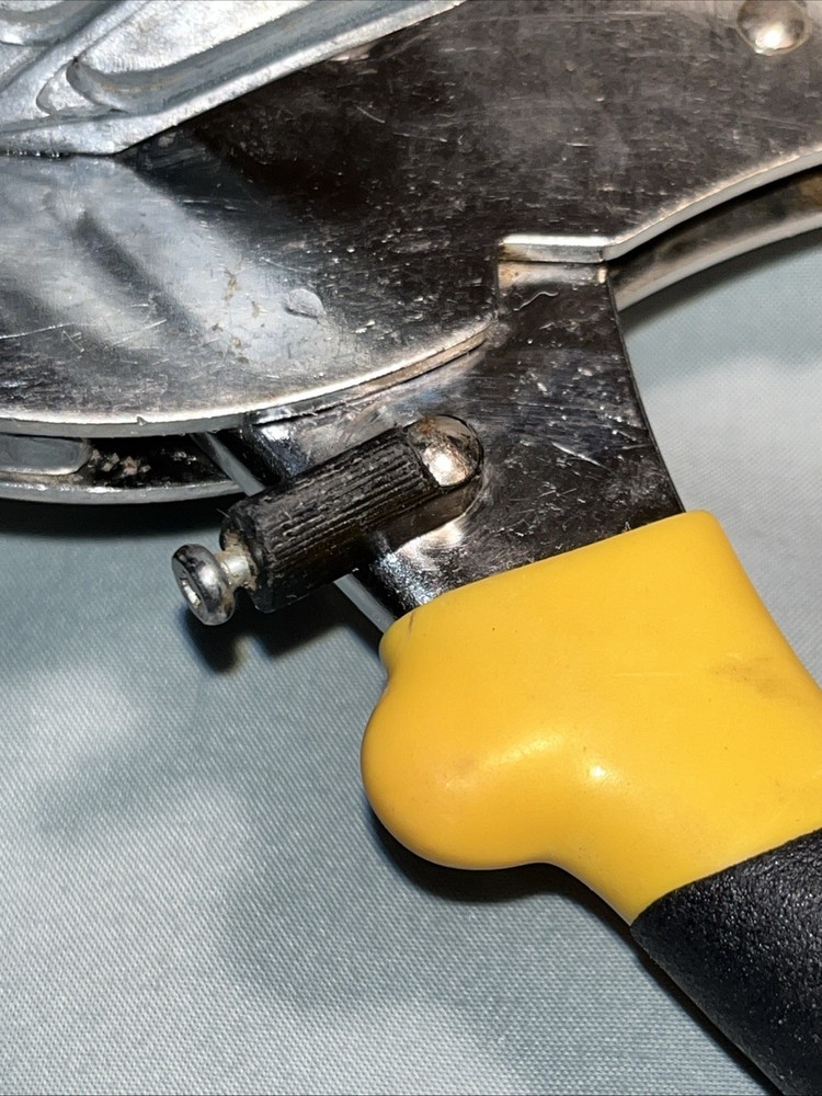 Adjustable Multi-Angle Miter Shears - Safe Cutting for Plastic, PVC & Trim Work