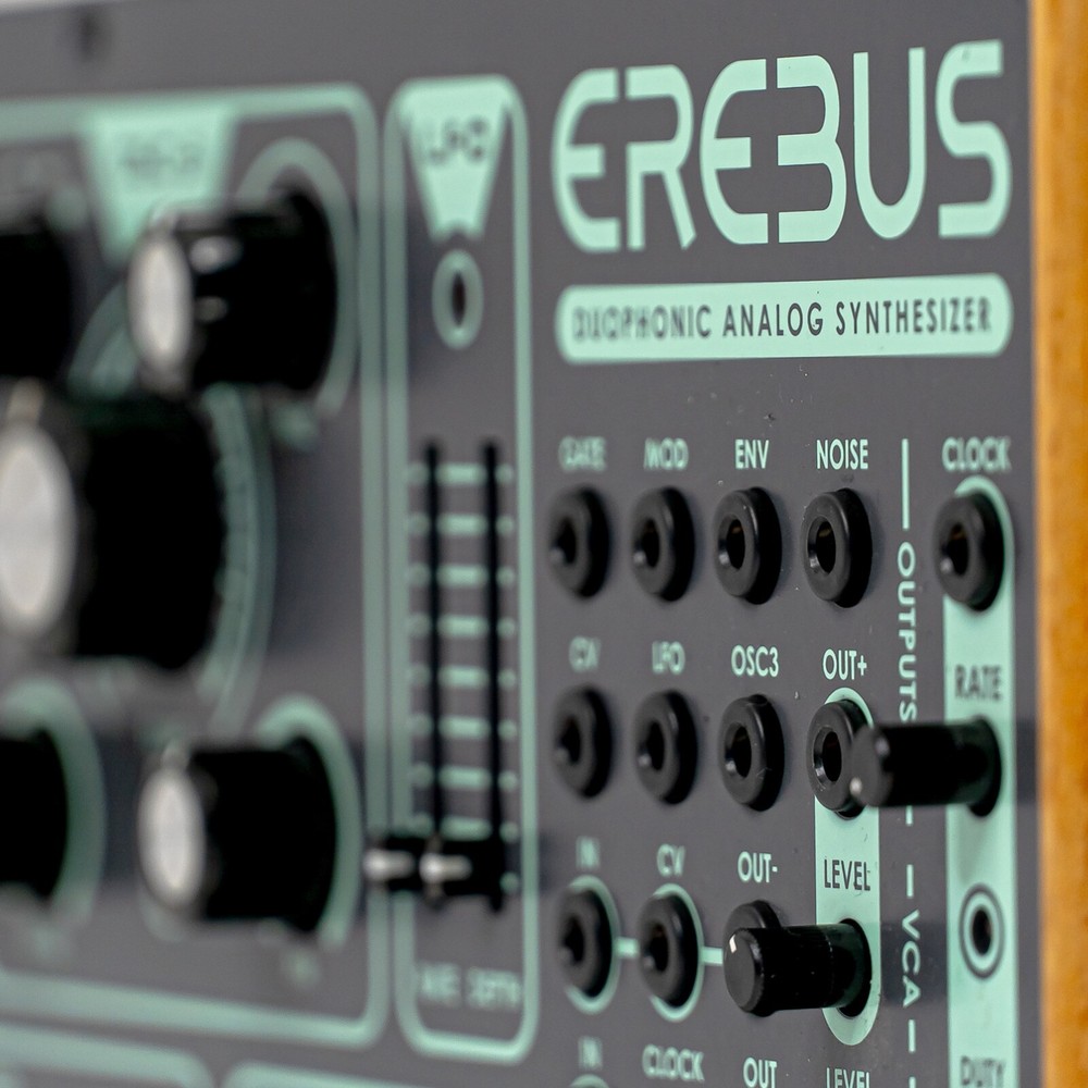 Dreadbox Erebus V3 Analog Synthesizer – Duophonic Power in a Compact Format