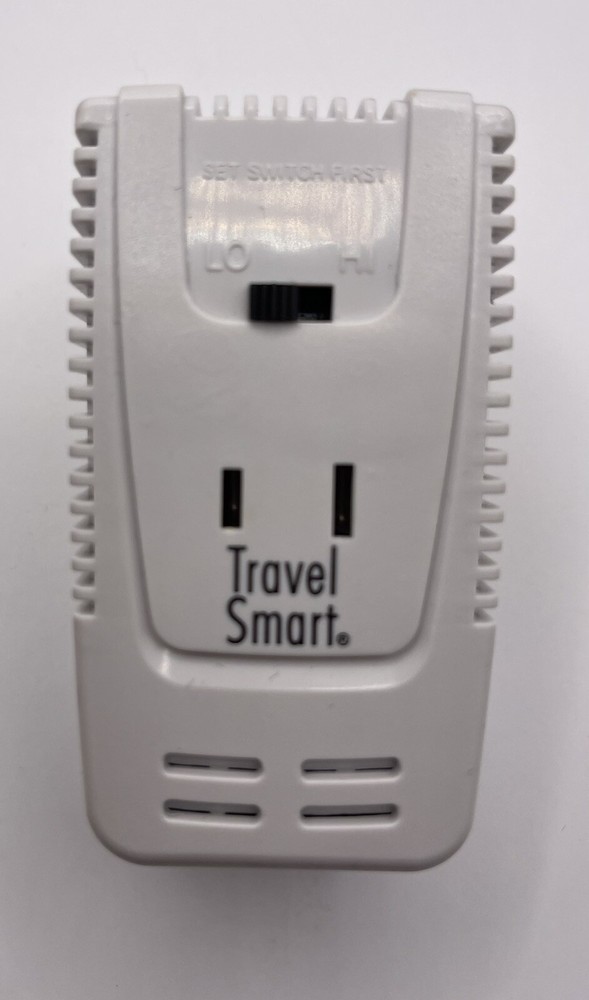 Travel Smart Outlet Converter Set With Case
