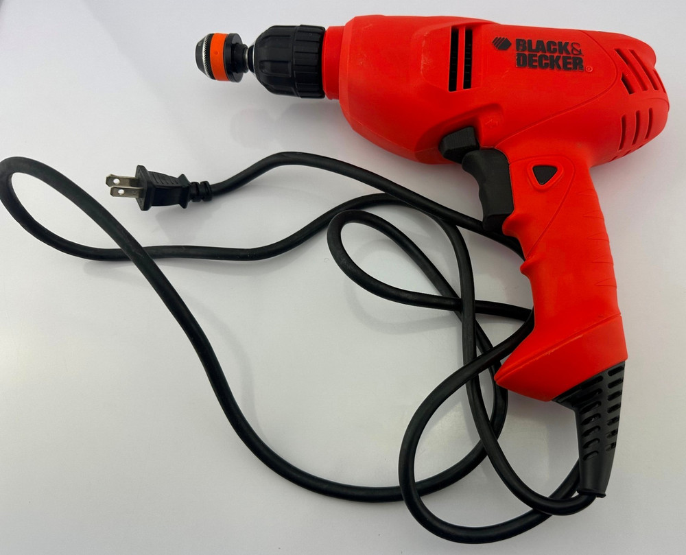 Black & Decker DR201 3/8" (10mm) Chuck Corded Drill Variable Speed. Tested