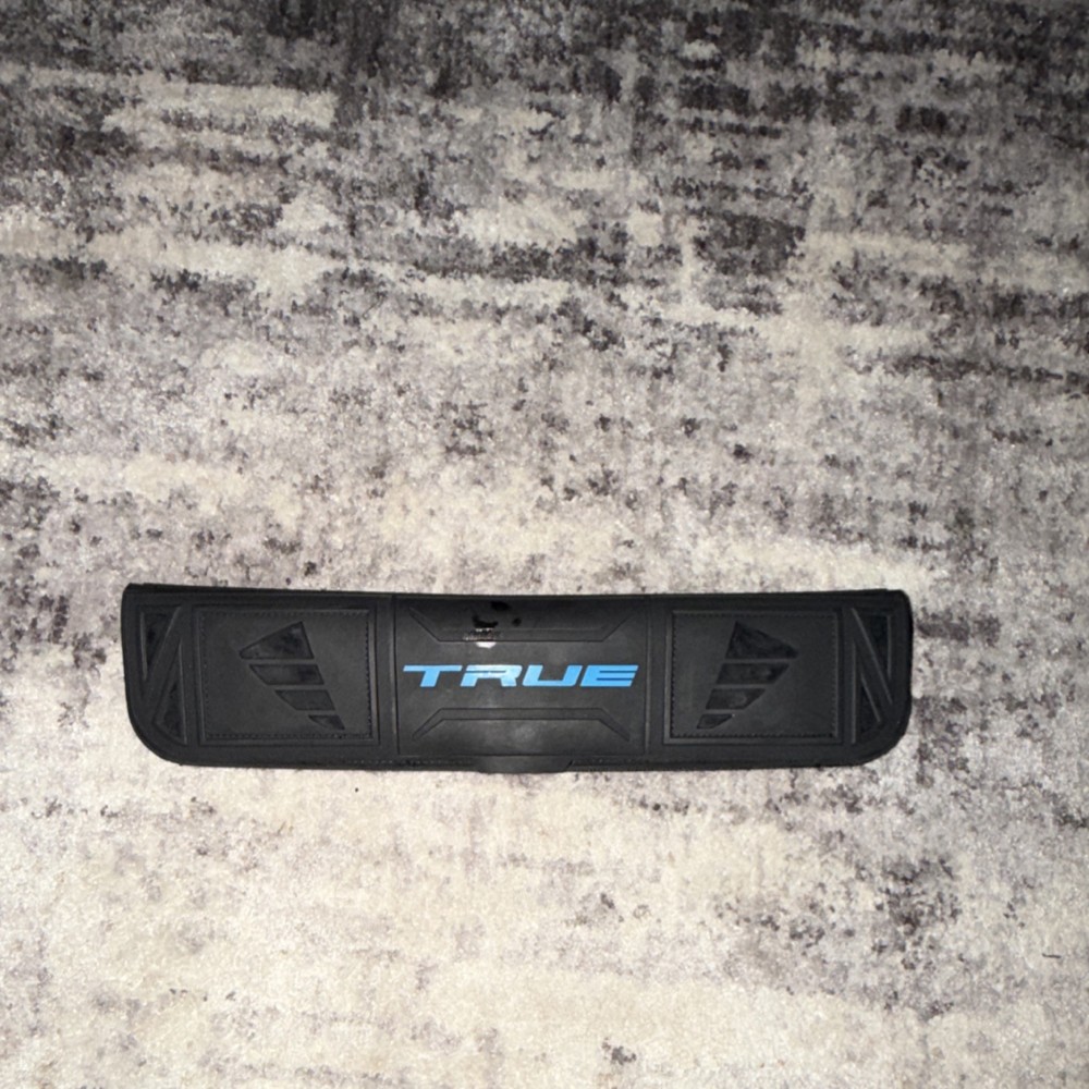 TRUE SHIFT Black Plastic Ice Hockey Skate Guard