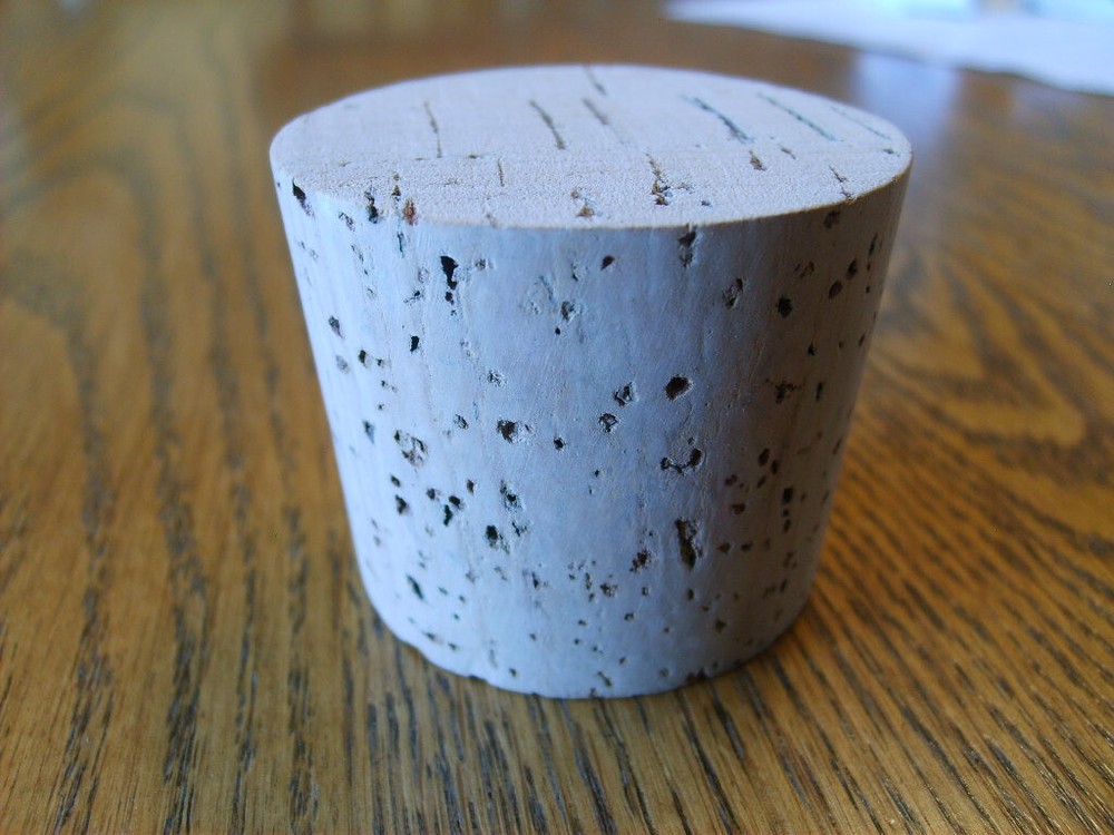 6 Laboratory Cork stoppers size #18