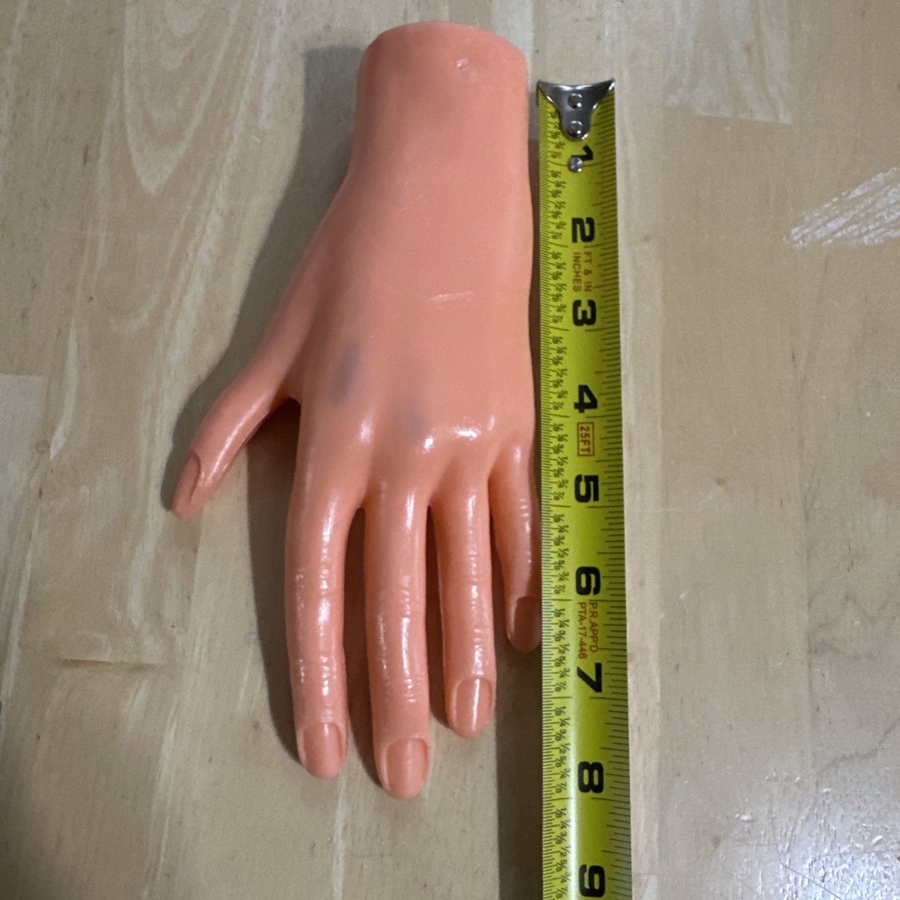 manicure practice hand