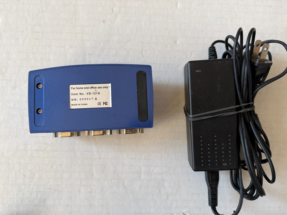 VS-121A VGA 2 PORT SWITCH WITH POWER ADAPTOR