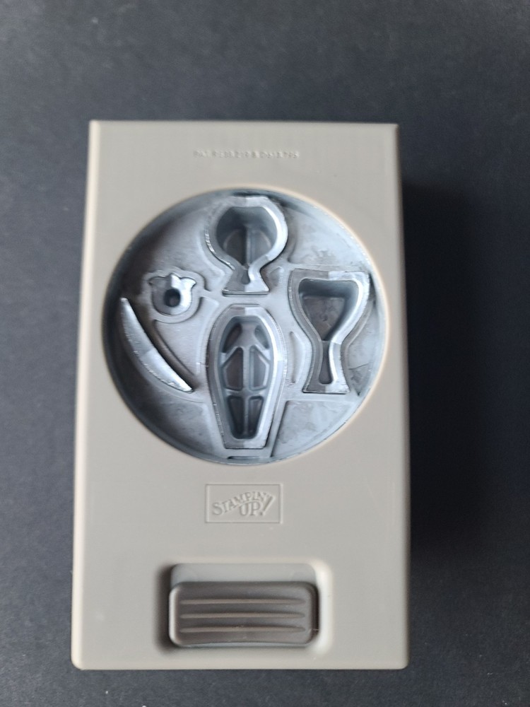 Stampin’ Up! VASE Builder Paper Punch