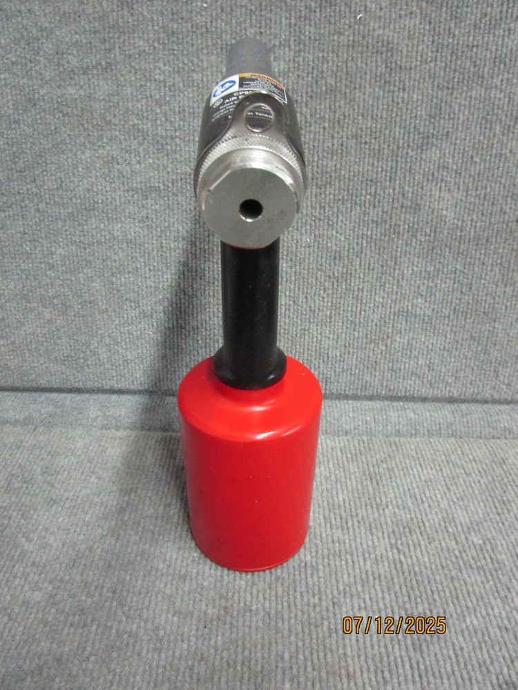 CP Chicago Pneumatic Air Riveter CP9882
