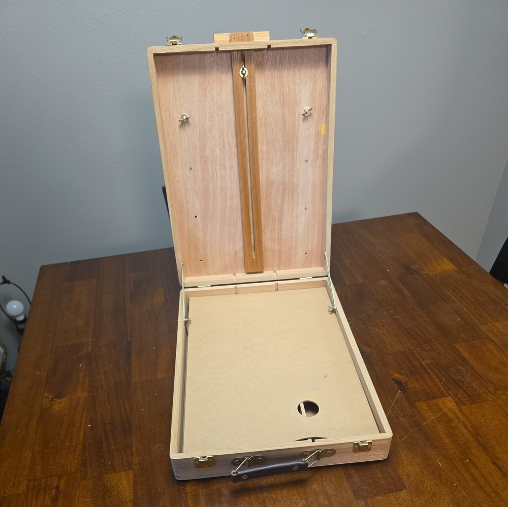 Wooden Folding Easel Pull Out Tray With Handle Latching
