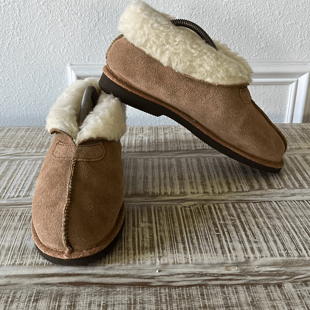 Men’s wool and leather moccasins