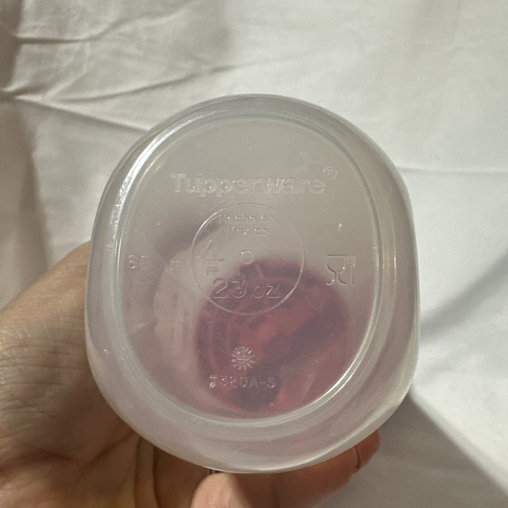 Tupperware Quick Shake Container 23oz Capacity Red Lid EUC