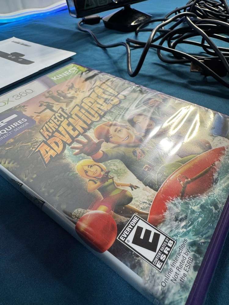 Xbox 360 Kinect Sensor - CIB - Game Included!