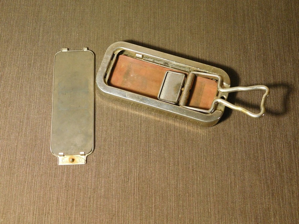 VINTAGE ENGLAND ROLLS RAZOR STROP SHARPENING STONE