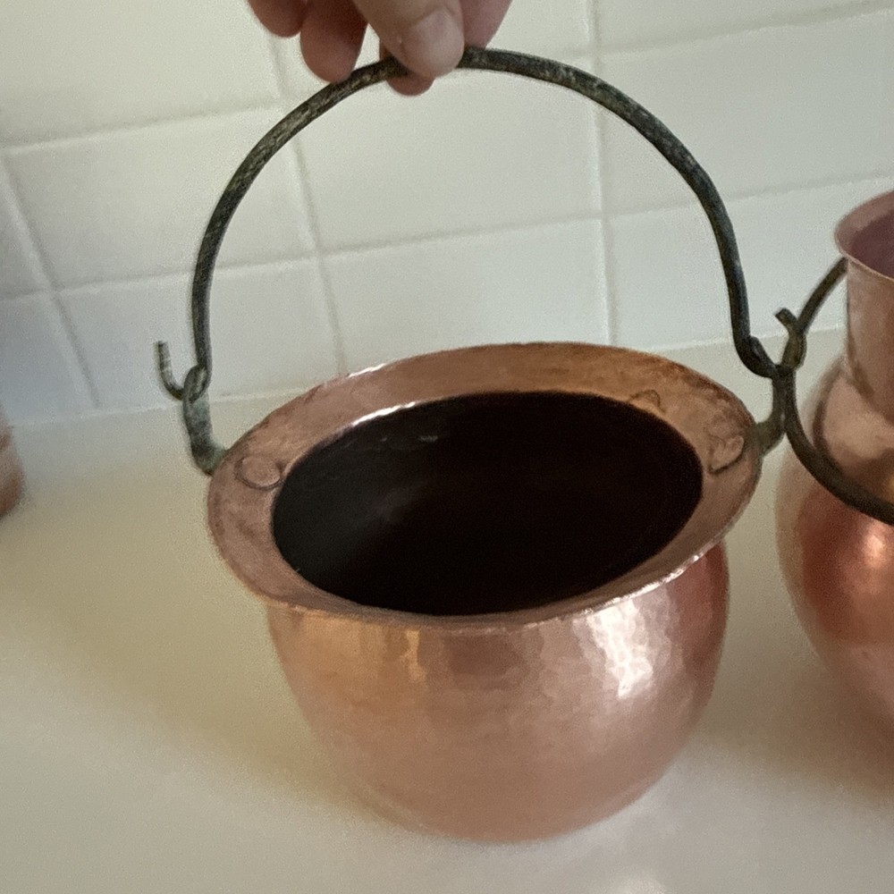Set Of 2 Stacking Hammered Copper Planter/Pot/cauldron