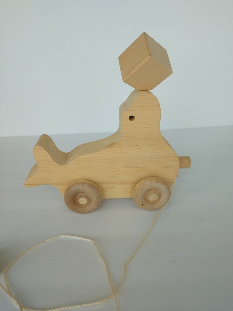 Wooden Seal Pull Toy - Unbranded