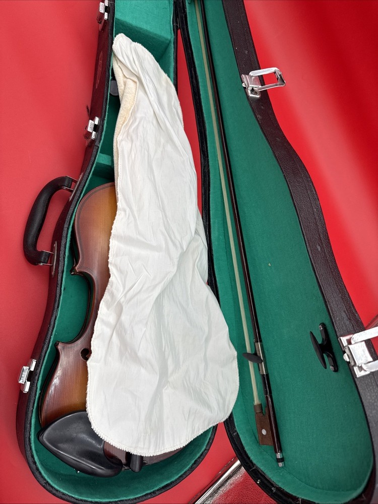Bestler Violin w/Bow, Case, Extra Strings