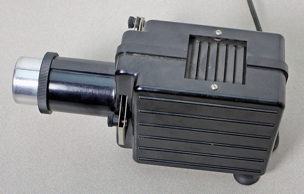 Vokar Bakelite Slide Projector