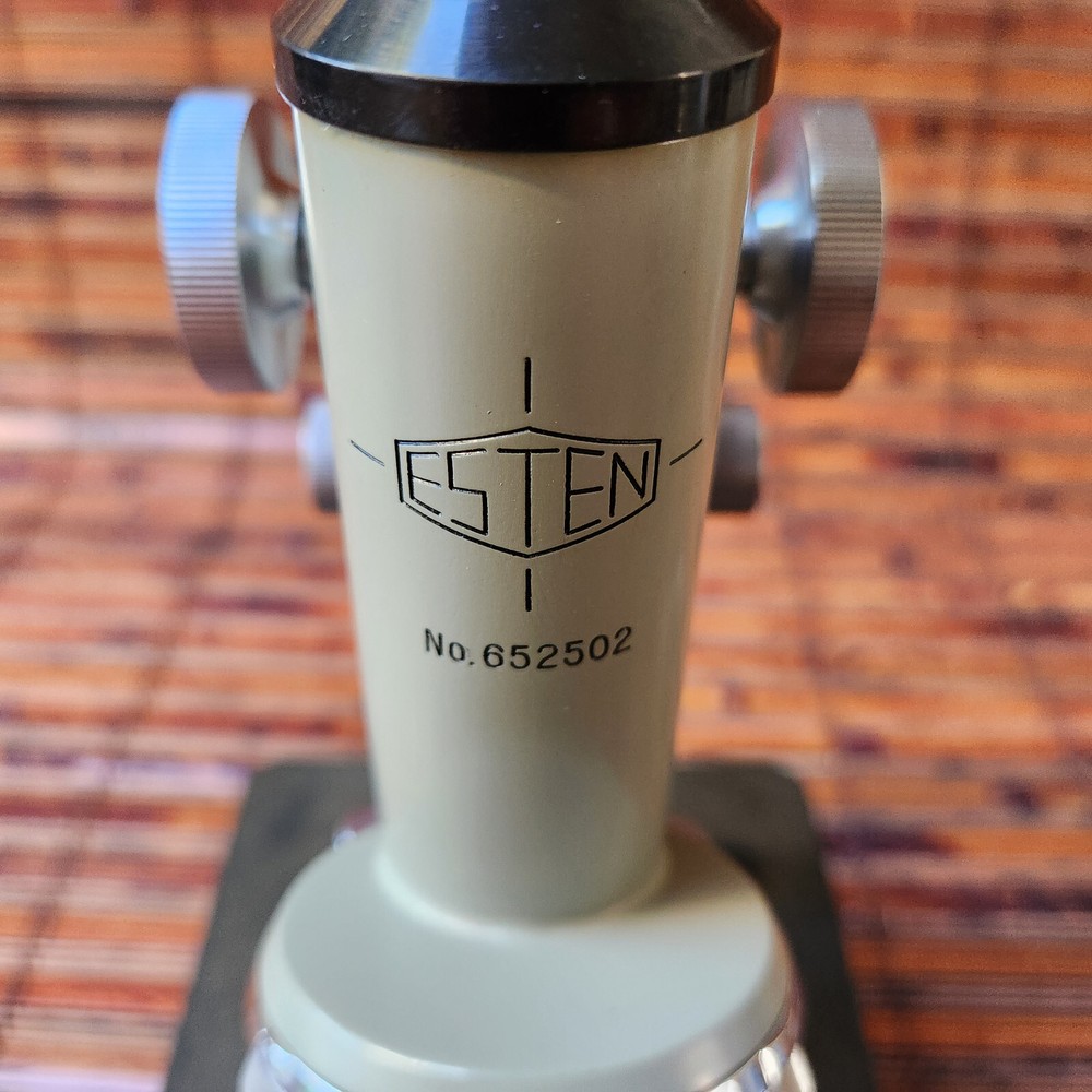 ESTEN MICROSCOPE NO. 652502 - Made in Japan, VERY SOLID CONSTRUCTION