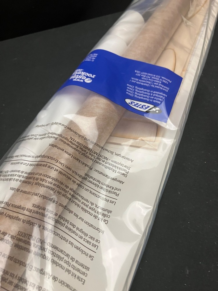 Estes Dark Energy Flying Model Rocket Kit - Sealed