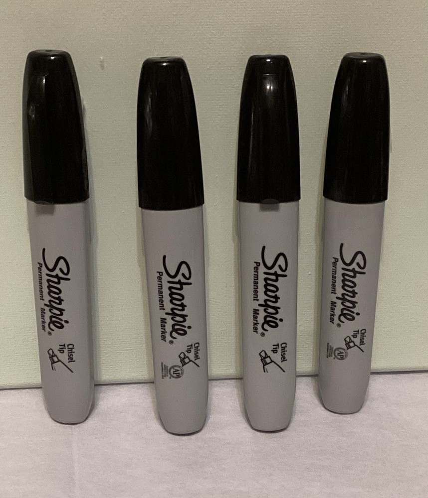 Four (4) Black Sharpie Permanent Markers Chisel Tip Pen (New)