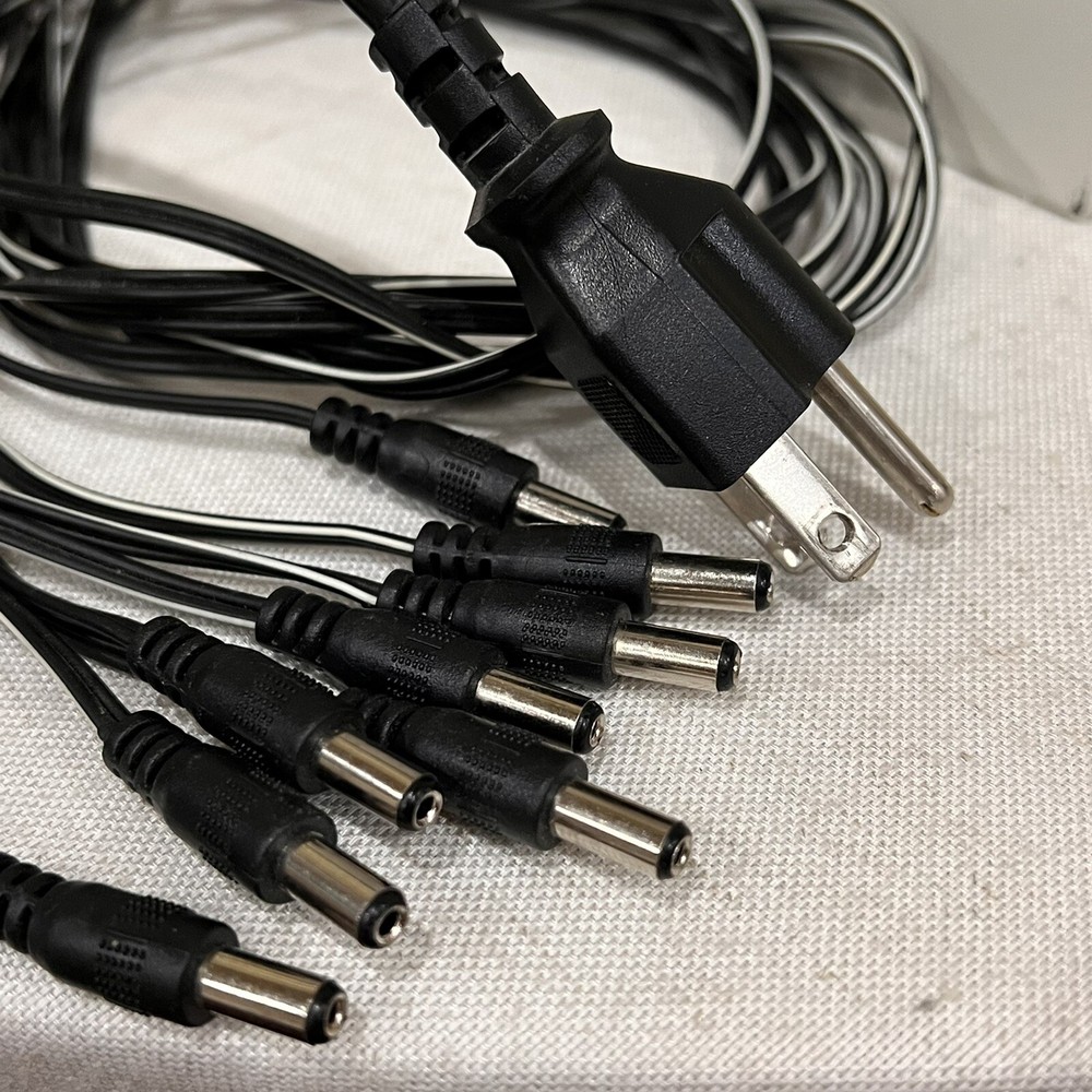 18 Camera 12Volt power supply