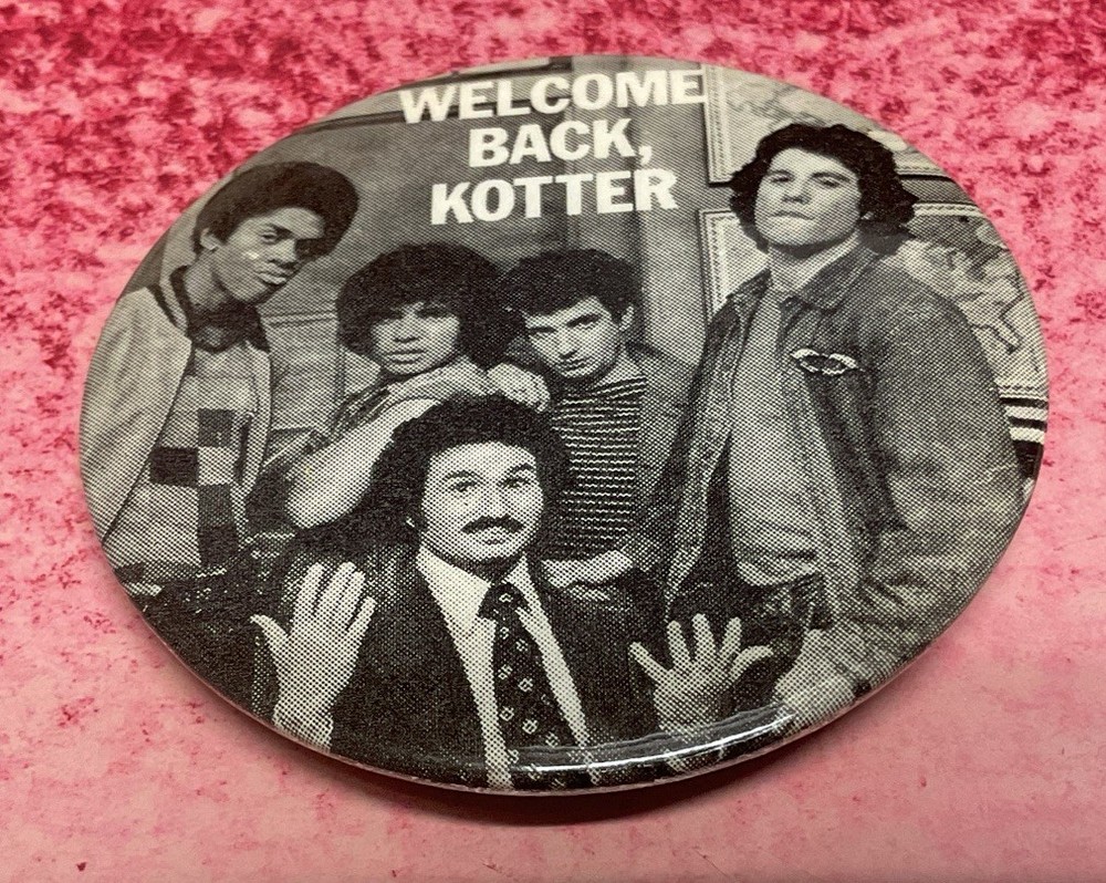 Vintage 1976 Welcome Back Kotter Button John Travolta Sweathogs 2.25" Pinback