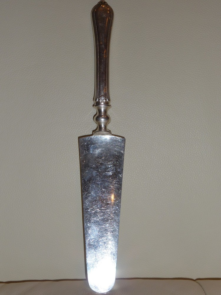 Towle Old Sterling Handle Cake Knife - 10 3/4"
