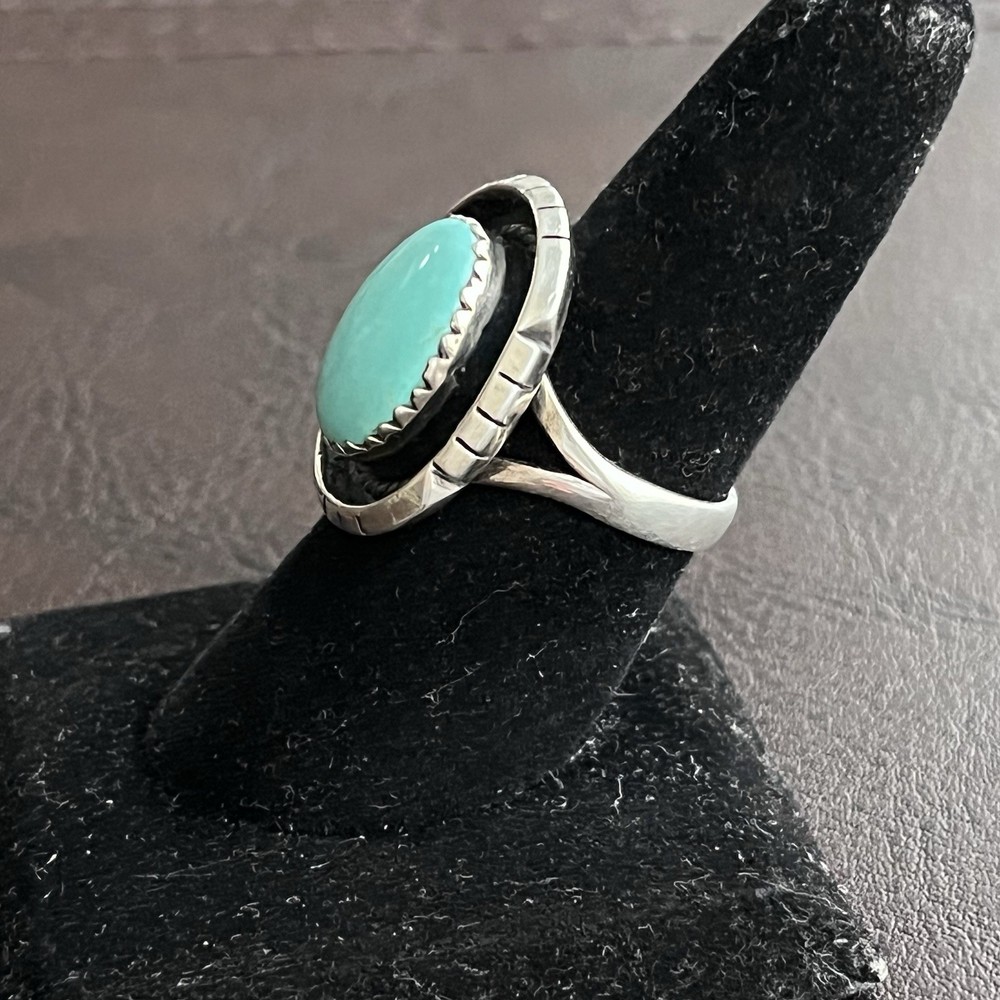 Native American Sterling silver & turquoise split shank ring Size 8