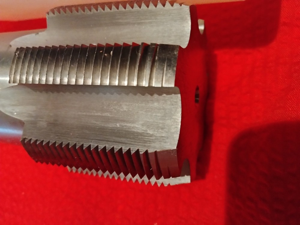 Hss Nptf Pipe Tap 2"-11.1/2