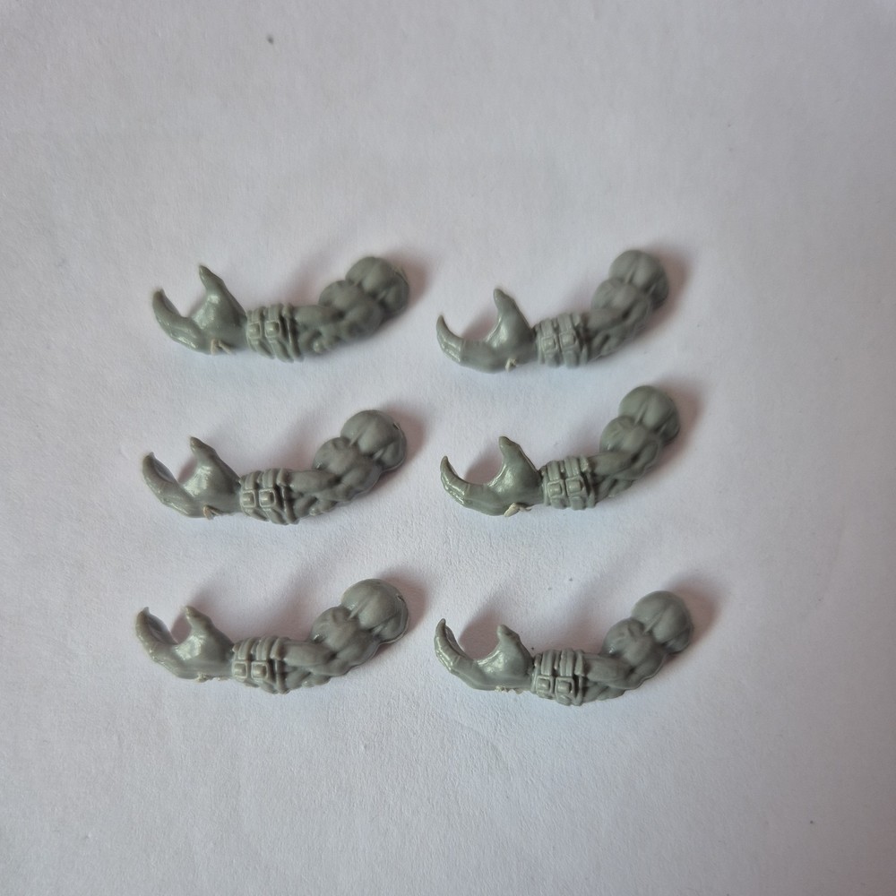 Warhammer Orcs & Goblins bits Orc Boyz Arm X 6