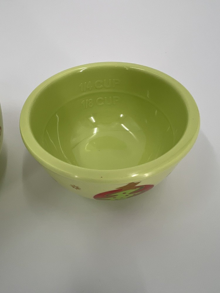 5 pc set green Melamine Measuring Cups Christmas Tree measures 1/8 c - 2 c EUC