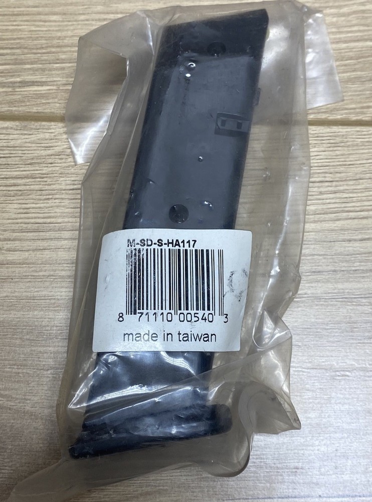 Airsoft GBB Spring Magazine – G17 Style – Black