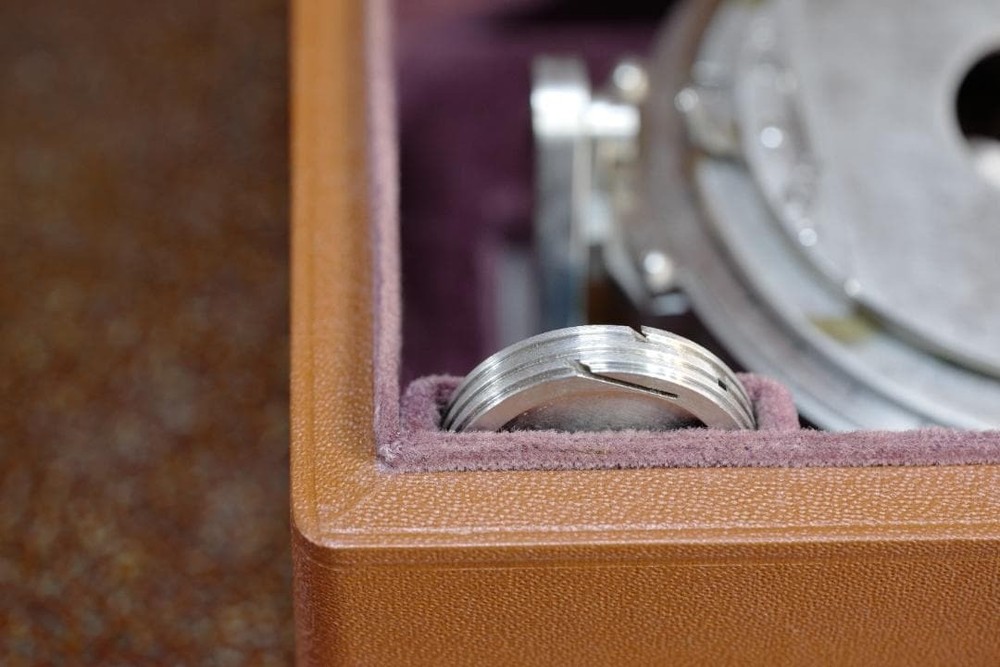 microscope antique Microscope Accessory No. 16 "Leitz Universal Stage UT2" USED