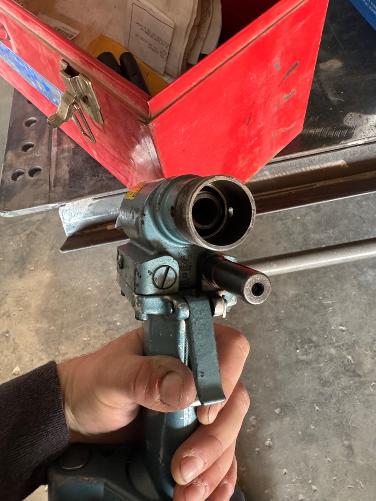 Huck 245 rivet gun