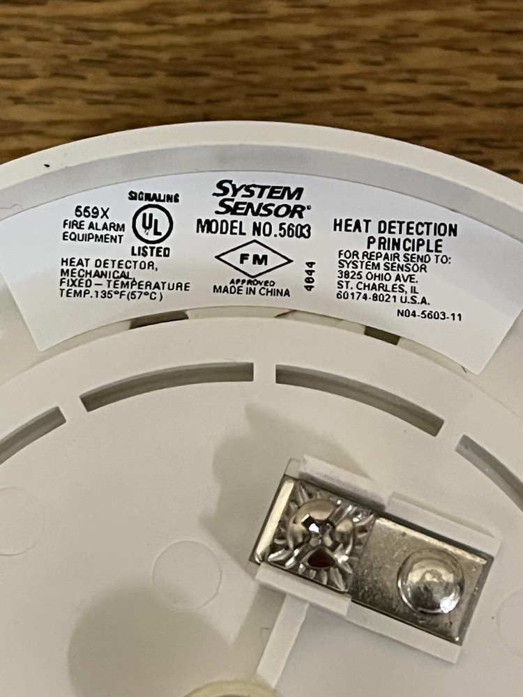 System Sensor 5603 135F Fixed Temp, Single-Circuit Mechanical Heat Detector