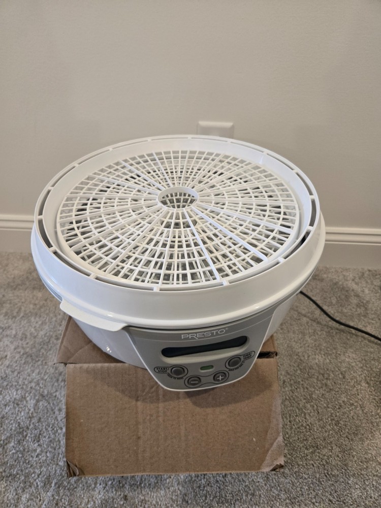 Presto 06301 Digital Dehydrator - White, 6 tray