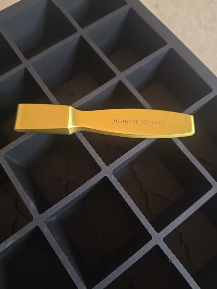 Jonnie Walker Whiskey Ice Mold & Tray