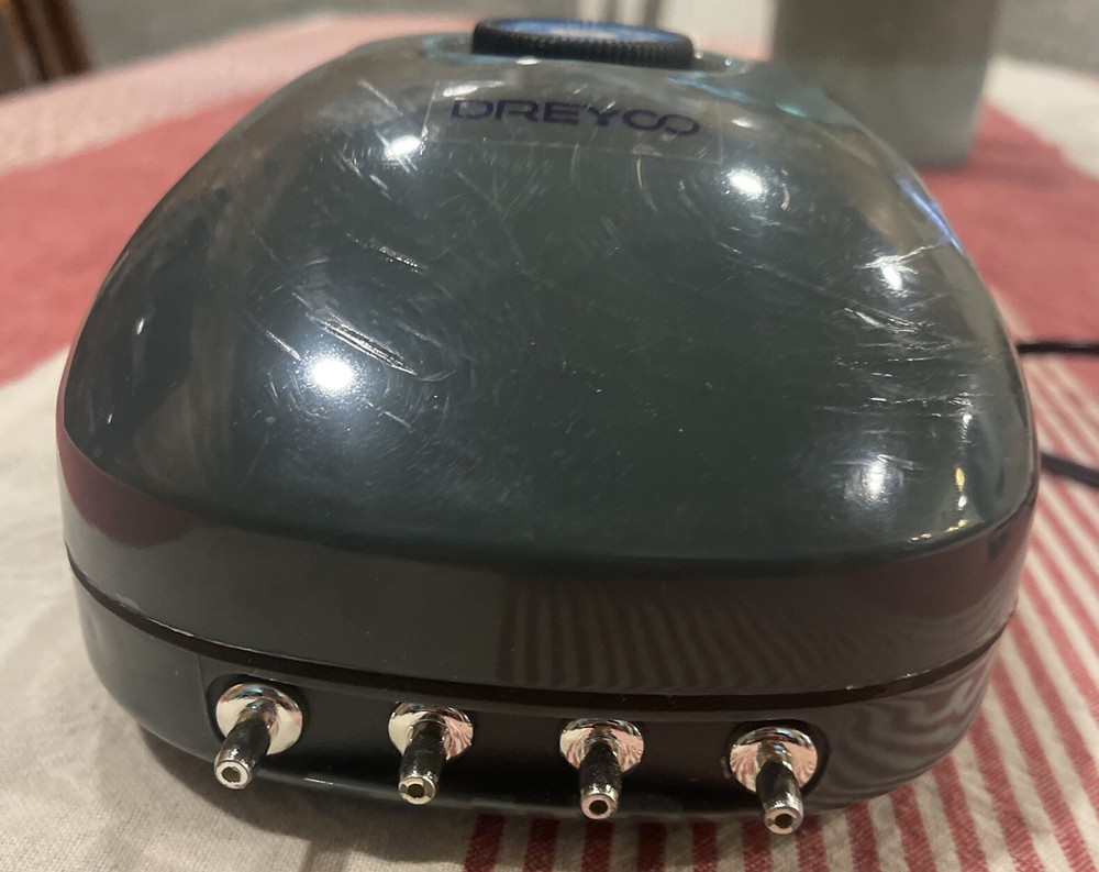 Dreyco four outlet air pump