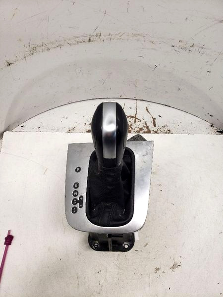 2011-2018 Volkswagen Jetta Automatic Floor Gear Shifter Assembly OEM