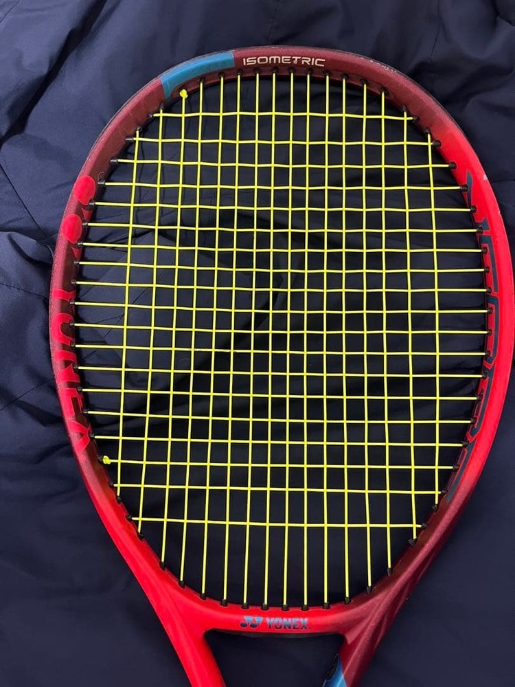 Yonex Vcore 100 G2 Yonex Vcore 2021