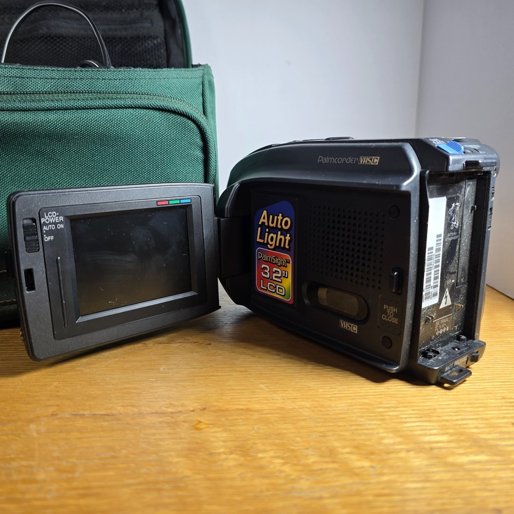 Panasonic PalmSight PV-L557D Camcorder Bundle! Read