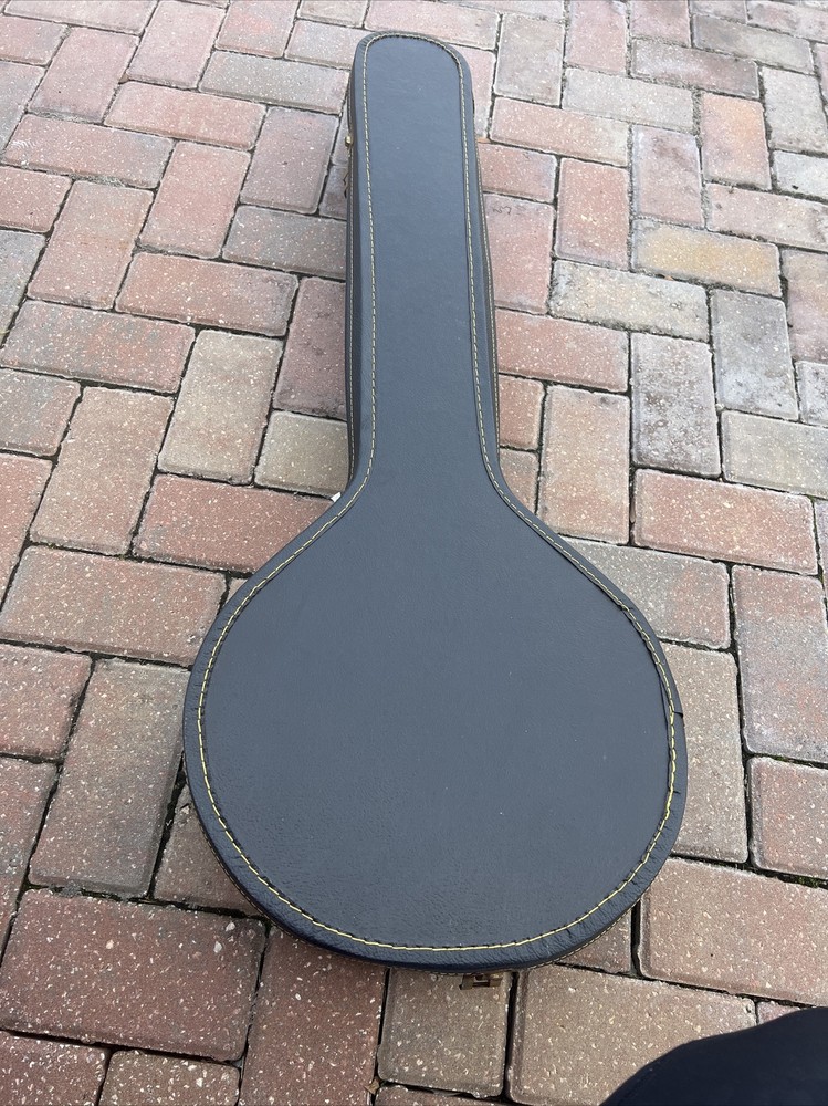 Franciscan Banjo 5 String with Case