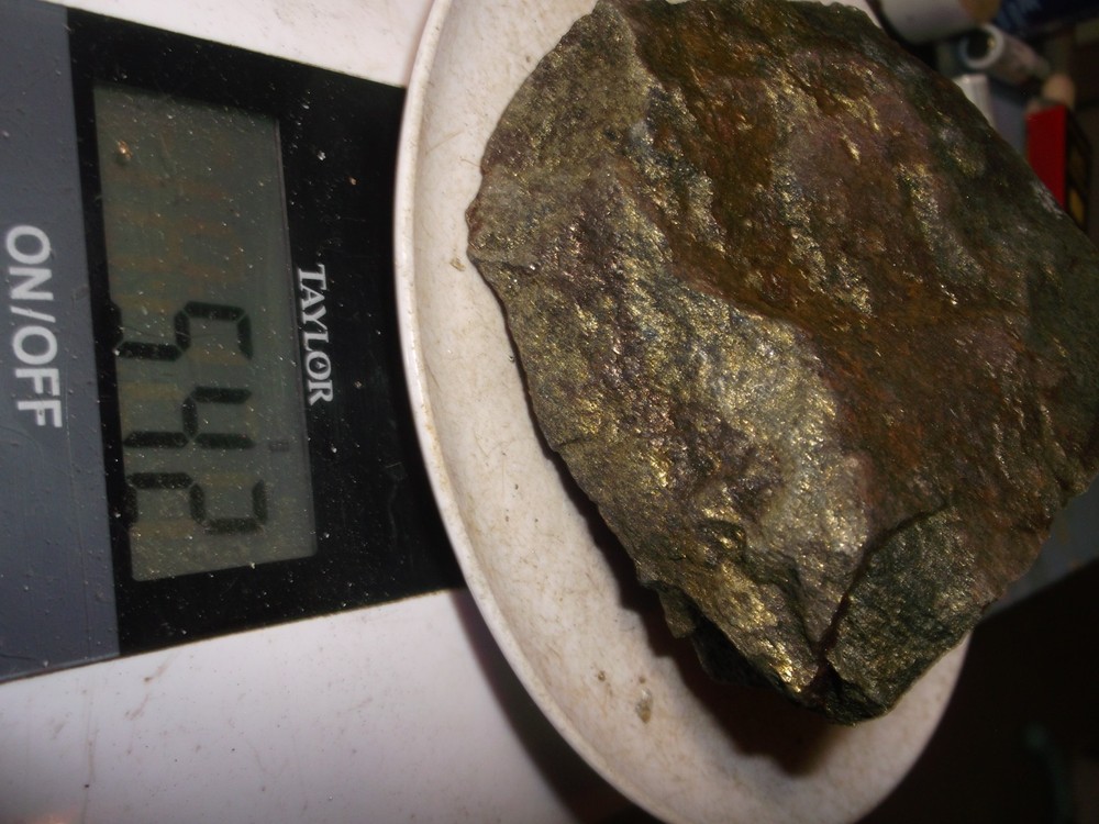Gold, silver, copper, 542 grams samples ,ore high grade .