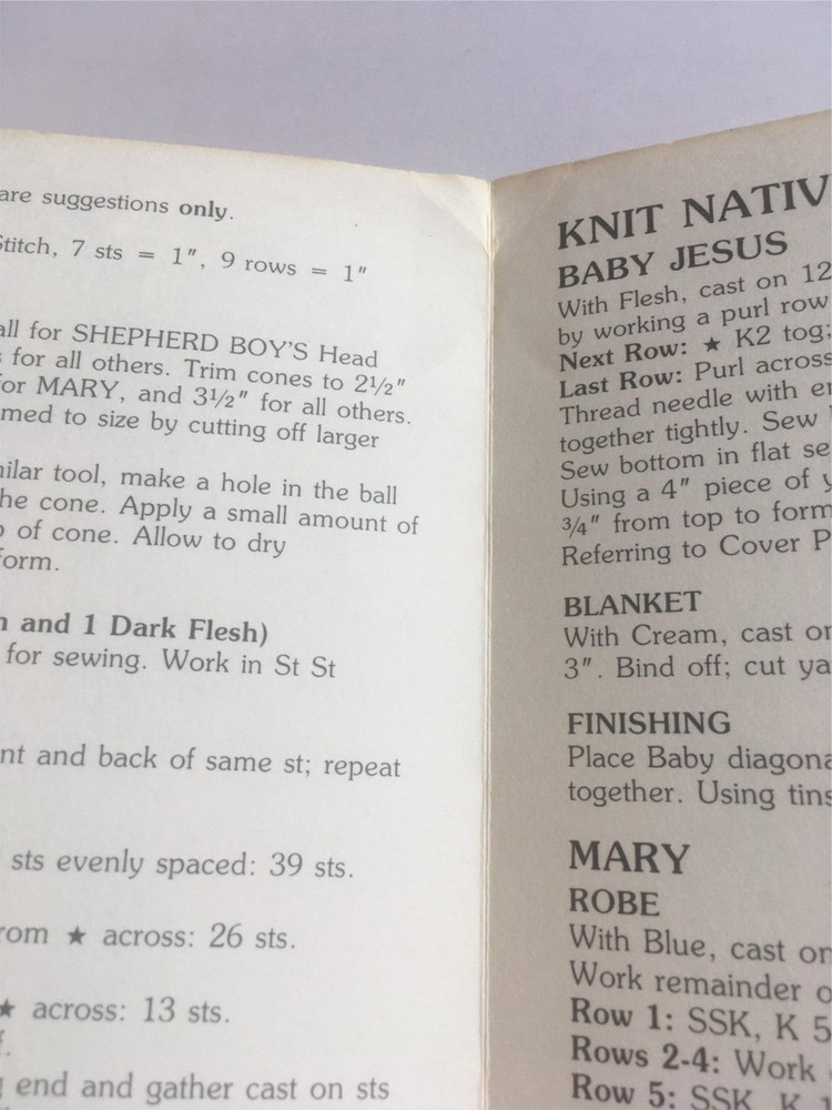 Leisure Arts KNITTING PATTERN LEAFLET 305, Knit Nativity, 9 figures
