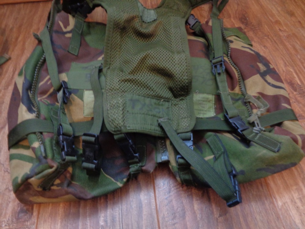 dpm bergen side pouches and yoke