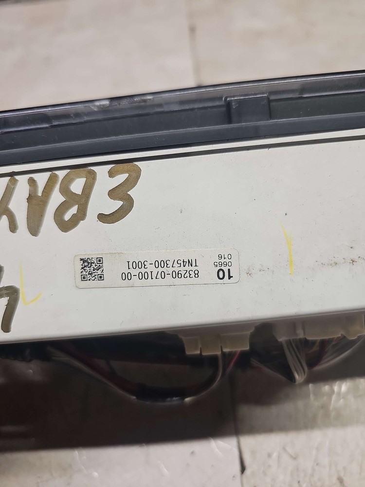 2005-2007 TOYOTA AVALON INFORMATION display screen, navigation system